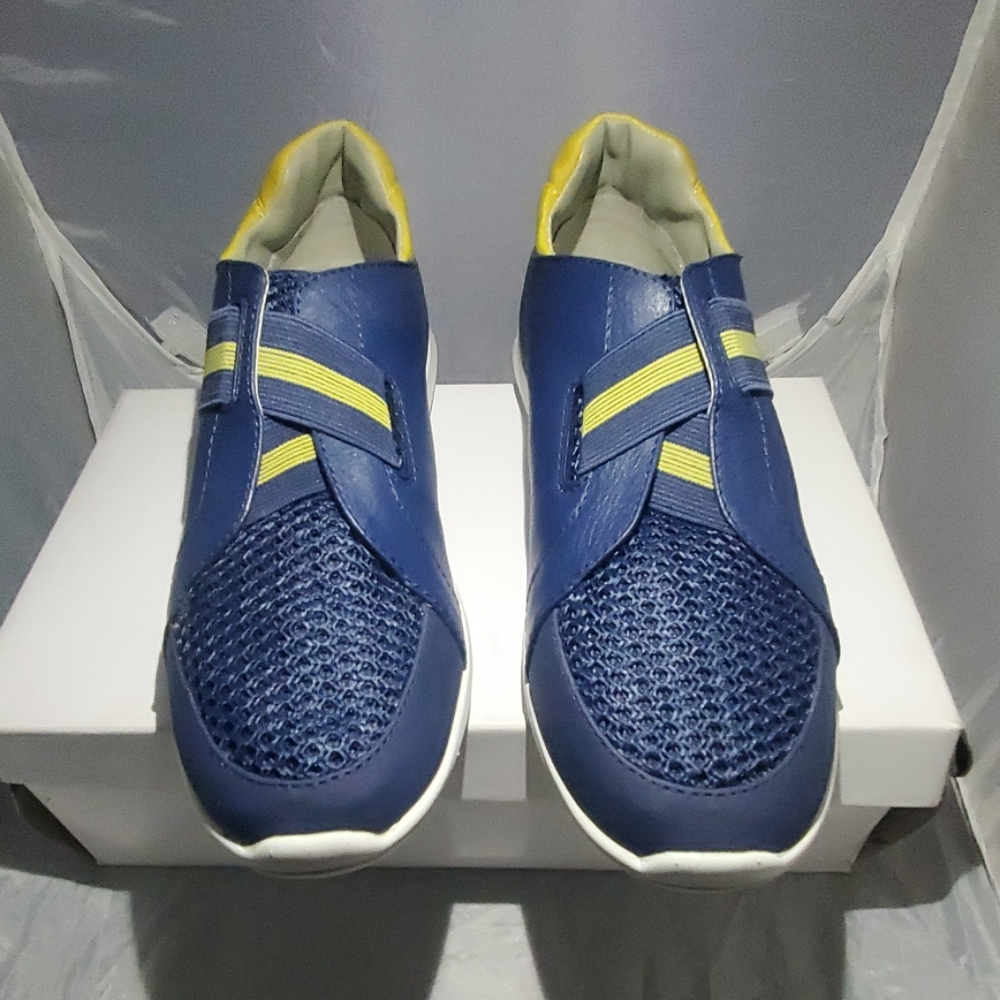 Aerosole's Side Track  Women's Sneakers
